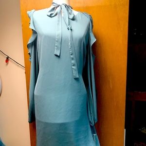 NWT Gianni Bini pale blue ruffled sleeve dress